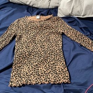 Very stretchy and is a tight fitting.